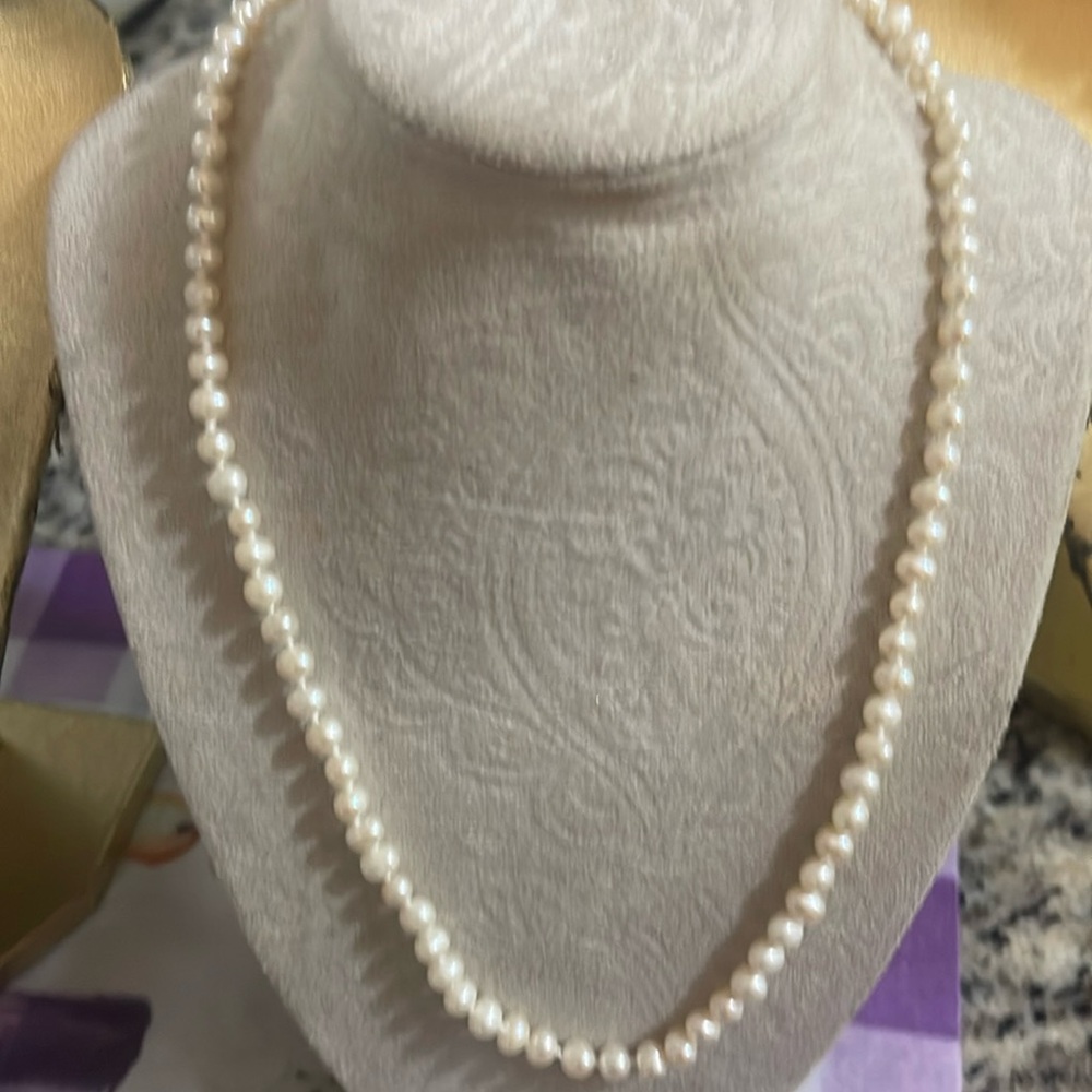 Genuine white Natural Pearls AAA quality 20 in Classic Pearls for Wedding